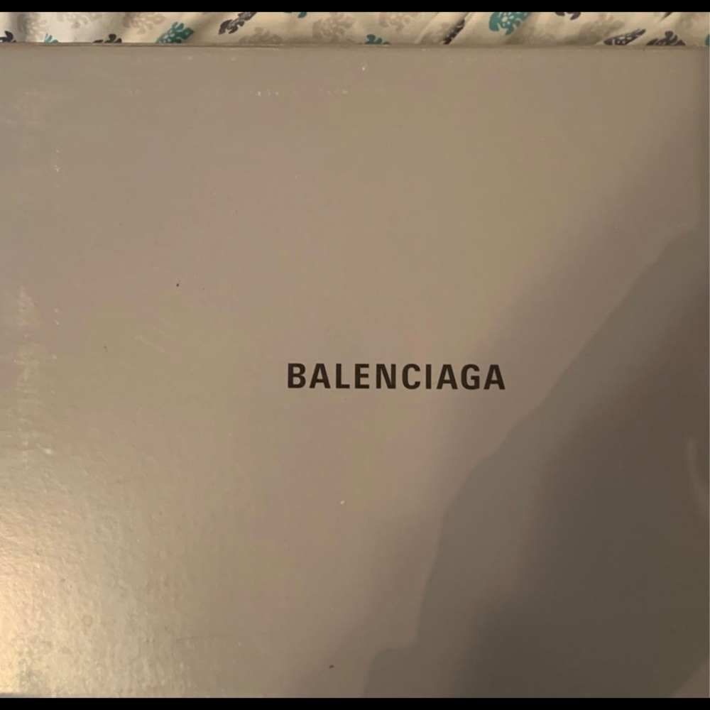 Balenciagas. Worn once and in great condition. - Picture 4 of 4